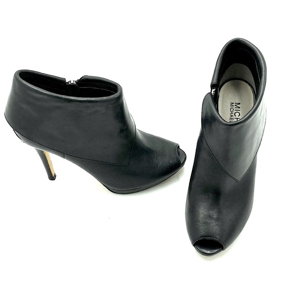 Micheal Kors | Kendra Open Toe Booties - Picture 7 of 8